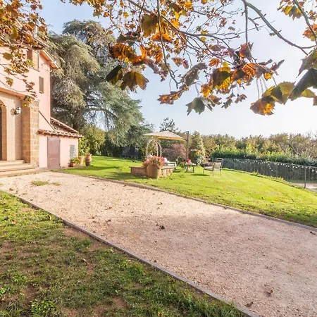 Alloggi Turistici Ai Due Cedri Casa di campagna Capranica